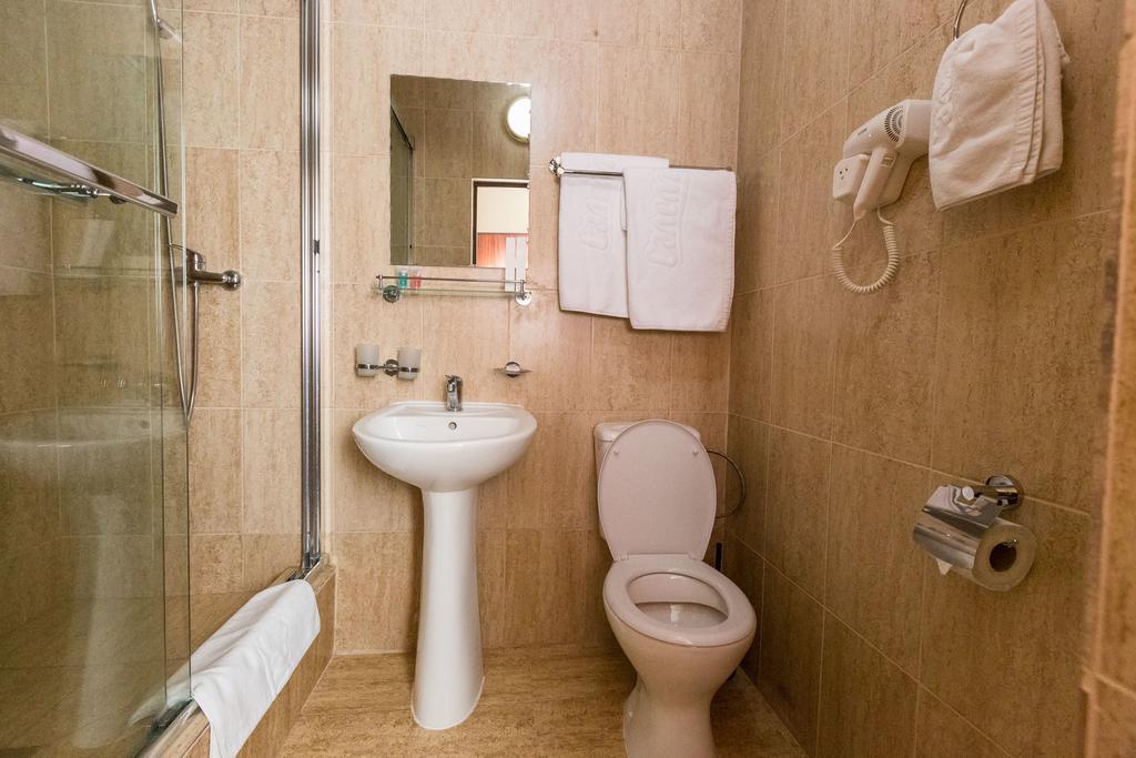 Salem Hotel On Abaya Ałma Ata Zewnętrze zdjęcie